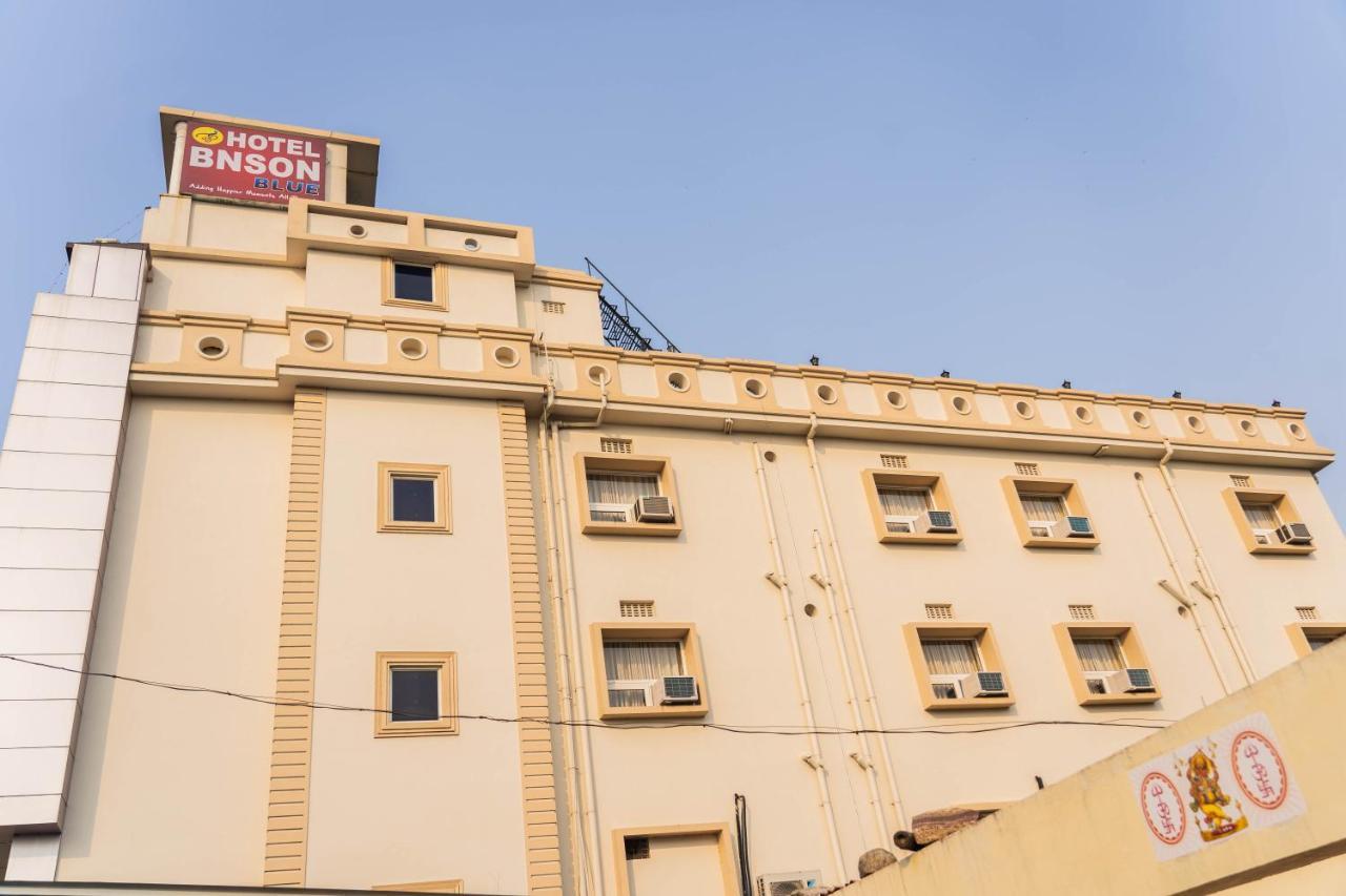 Hotel Bnson Blue 쿠타크 외부 사진