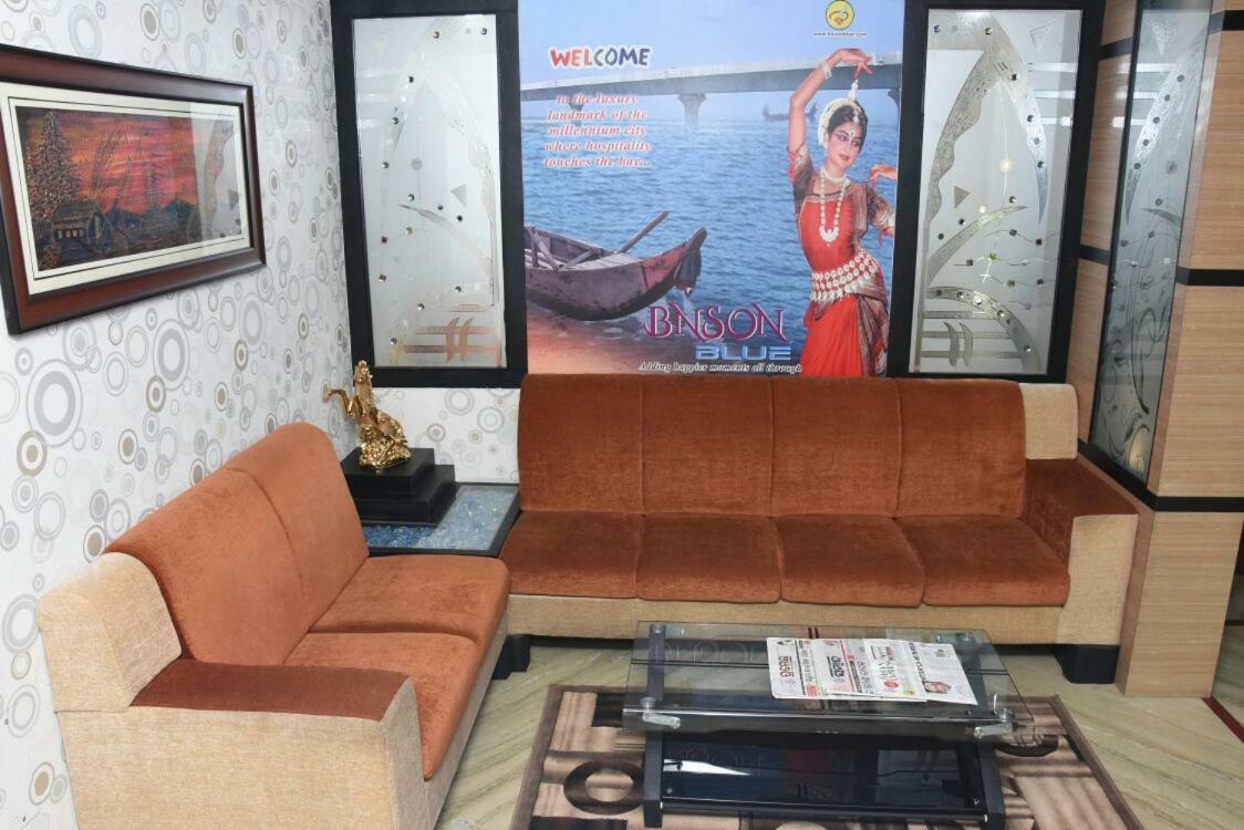 Hotel Bnson Blue 쿠타크 외부 사진